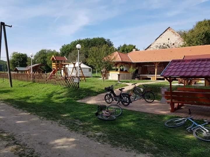 Nomad Jurta Zalakaros Mellett Otel Zalamerenye Dış mekan fotoğraf