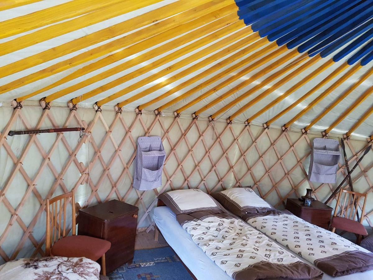 Nomad Jurta Zalakaros Mellett Otel Zalamerenye Dış mekan fotoğraf
