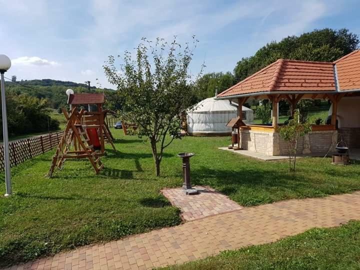 Nomad Jurta Zalakaros Mellett Otel Zalamerenye Dış mekan fotoğraf